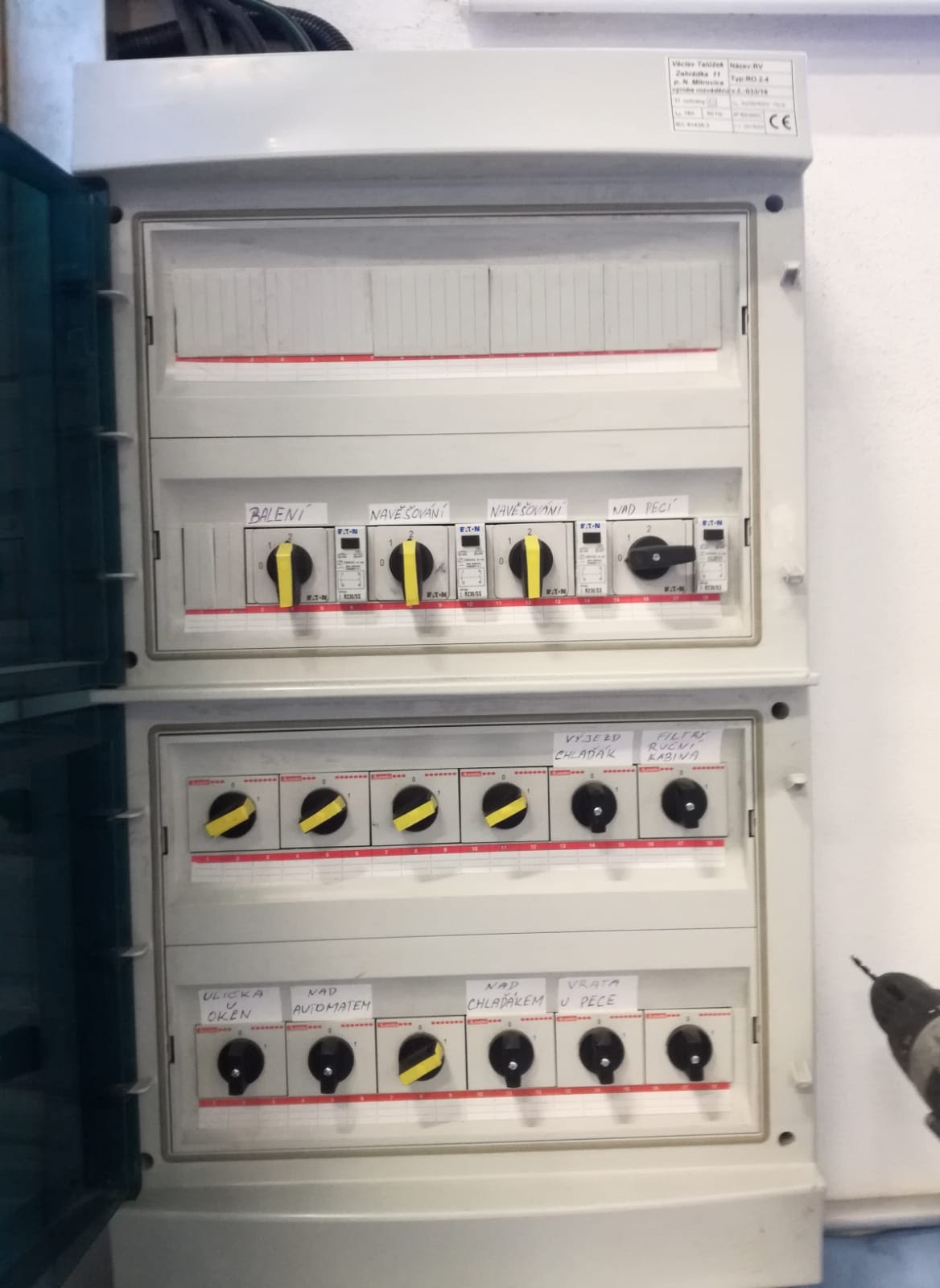 Elektroinstalace a rozvodné skříně